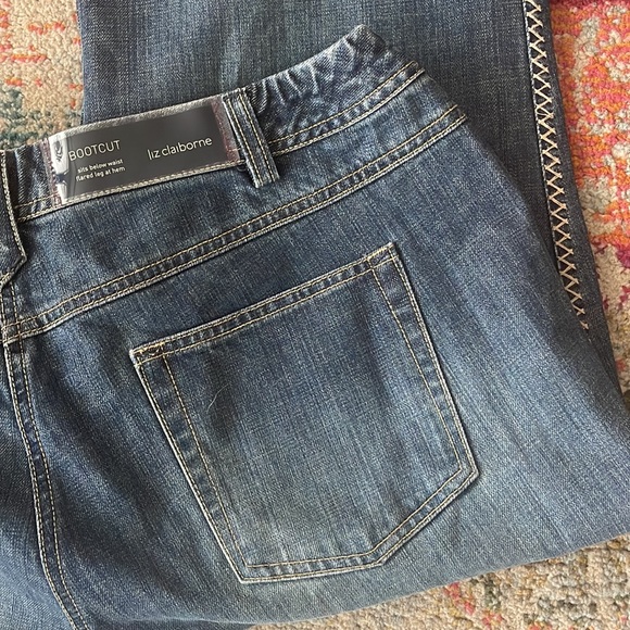 $77 NWT Liz Claiborne Womens Classic Fit side stitching 18W - Picture 4 of 4